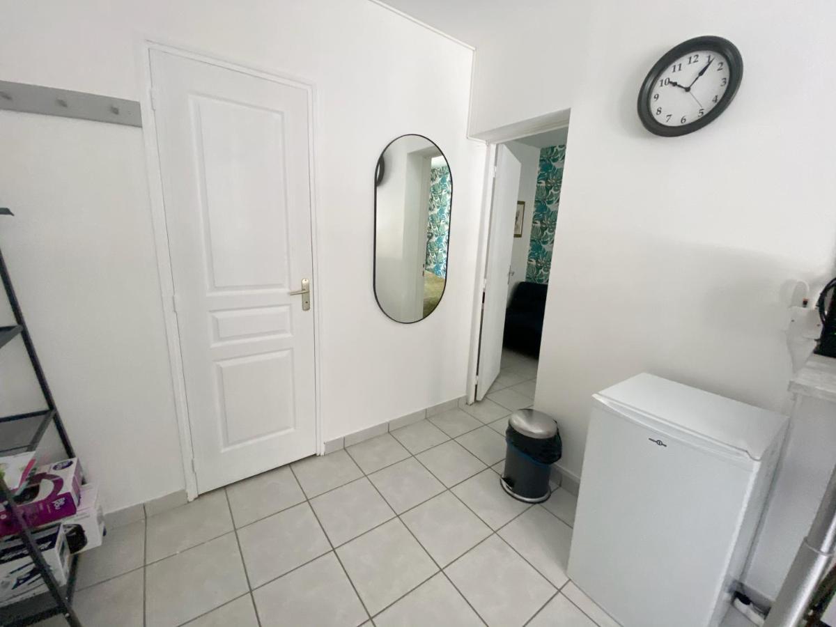 023 Chic & Cosy F1 23M2 Hypercentre Wifi Smart Tv Netflix Apartment Saint-Etienne  Luaran gambar